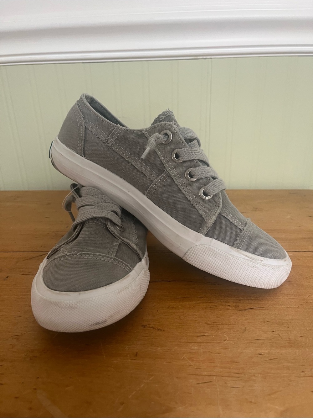 Blowfish Light Gray Canvas Low-Top Sneakers
